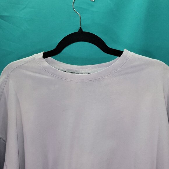 Puma Oversized Lavender T-Shirt With Logo Print Size XL 100% Cotton Relaxed Fit - Picture 2 of 9